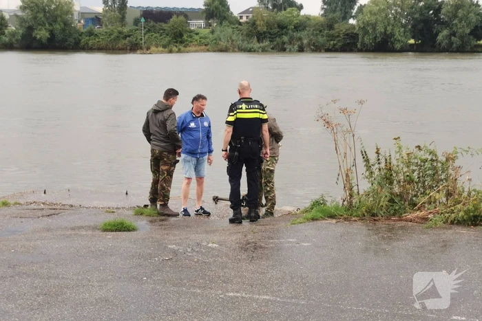 Restaurant deels ontruimd na vondst explosief