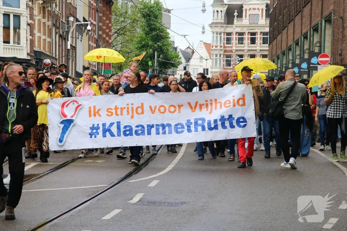 Demonstratie over coronamaatregelen verloopt gemoedelijk