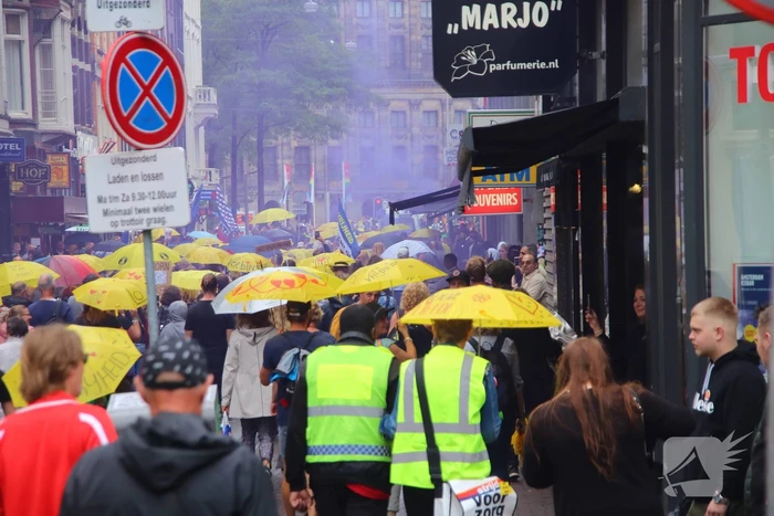 Demonstratie over coronamaatregelen verloopt gemoedelijk