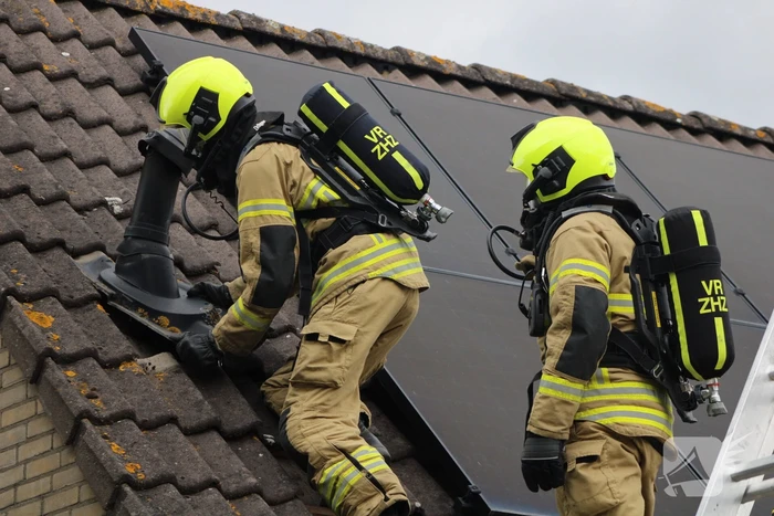 Huisdier gered bij woningbrand, bewoner gewond