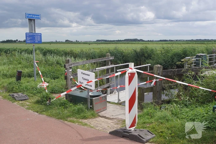 Fiets en voetgangerspont buitengebruik na vernielingen