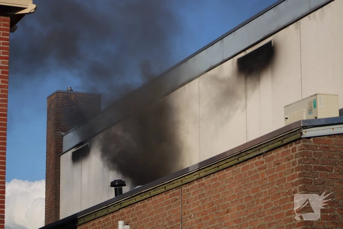 Veel giftige rook door brand in Bike Totaal