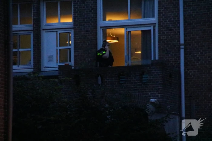 Politie zoekt naar verdachte na steekpartij