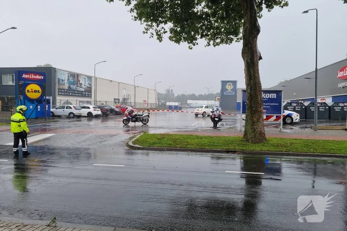 Terrein supermarkten ontruimd