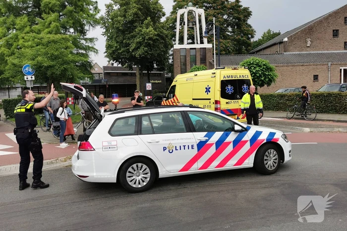 E-biker gewond bij ongeval op rotonde