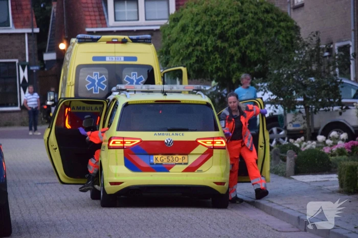 Traumahelikopter landt op sportveld door incident