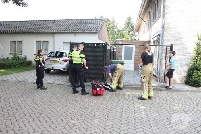 Water stroomt uit woning