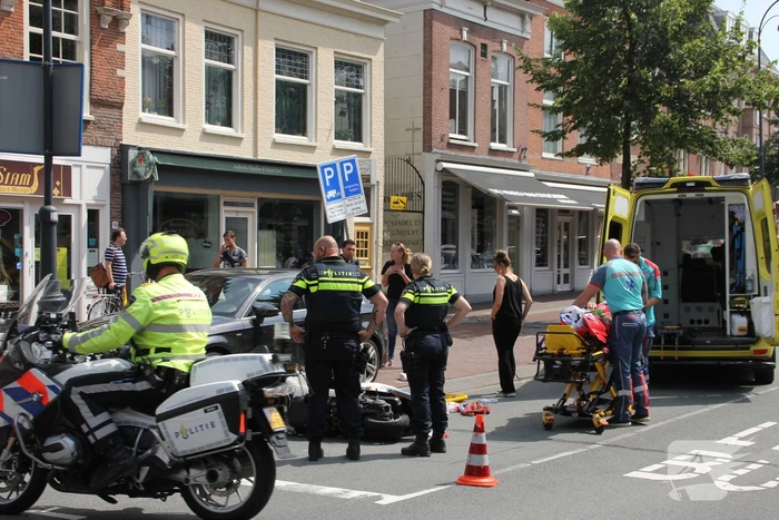 Scooterrijder zwaargewond na crash