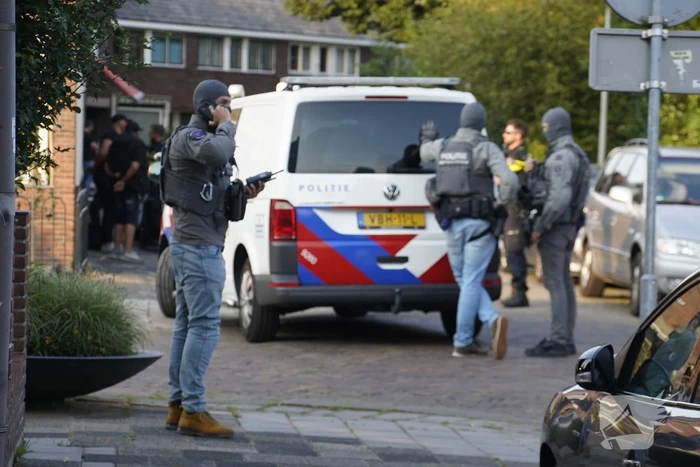 Diverse aanhoudingen bij politie-inzet in wijk Kromme Gouwe