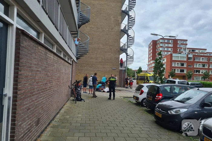 Vrouw gewond na fietsongeluk