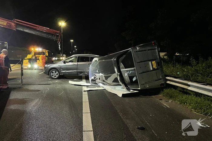 Paard ontsnapt op snelweg na ongeval