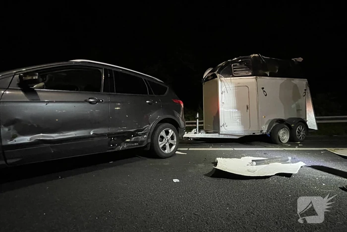 Paard ontsnapt op snelweg na ongeval