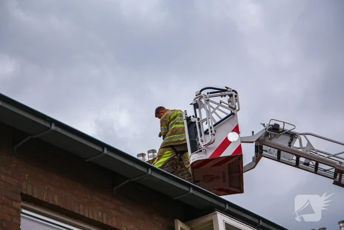 Buurt zonder stroom door blikseminslag