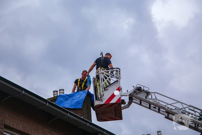 Buurt zonder stroom door blikseminslag