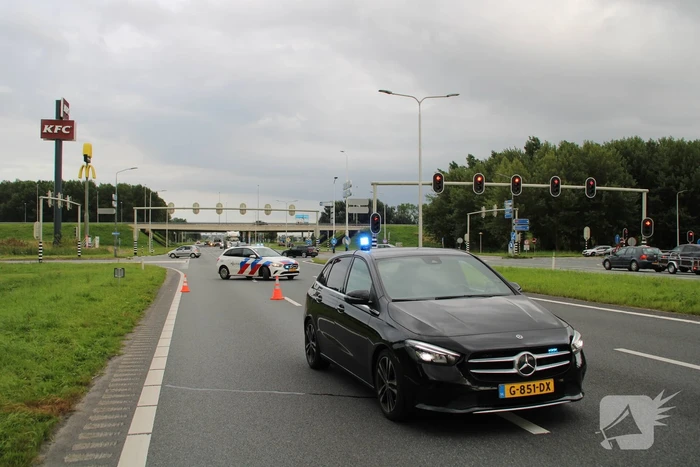 Motorrijder gaat onderuit