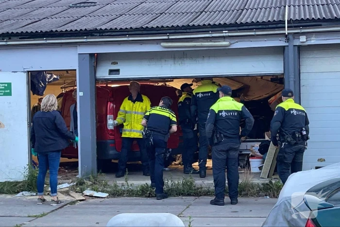 Bestelbus aangetroffen waarin 56-jarige uit Cruquius werd ontvoerd