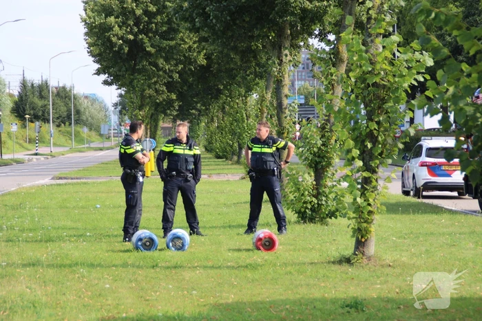 Brand onder vrachtwagen snel geblust