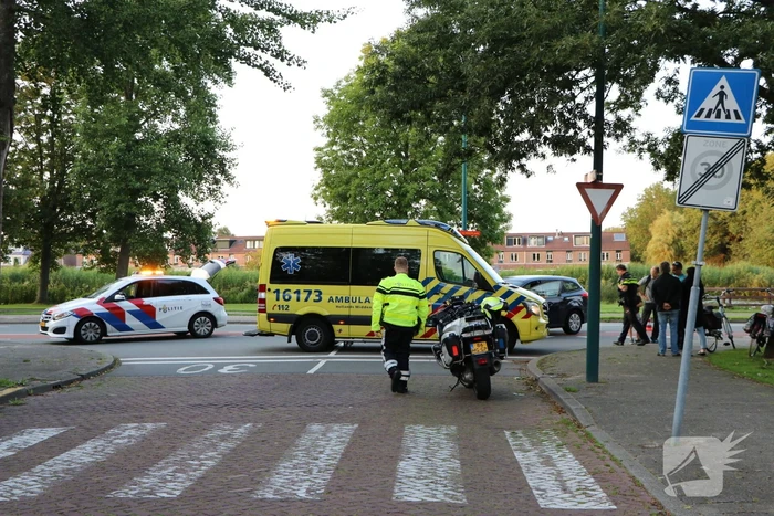 Fietser gewond bij botsing met auto