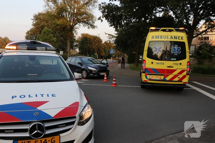 Fietser gewond bij botsing met auto