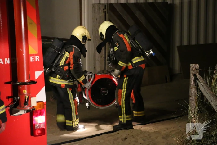Brand in keuken van strandtent