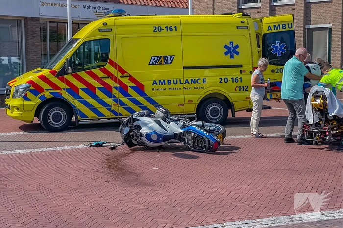Motorrijder gewond bij botsing met auto