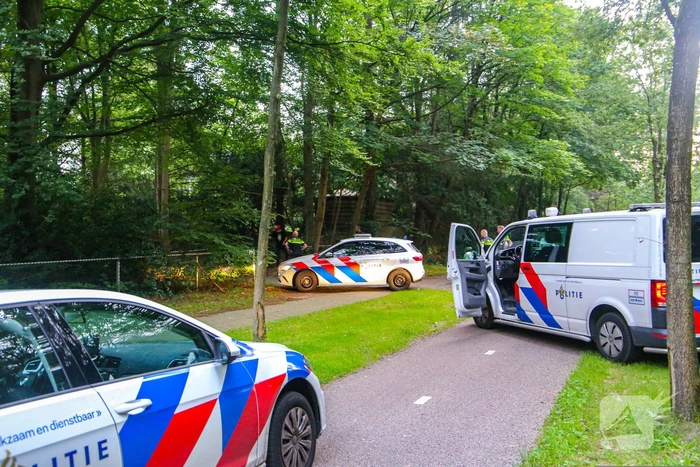 Persoon aangehouden in bosgebied