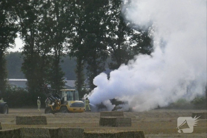 Verreiker verwoest door brand