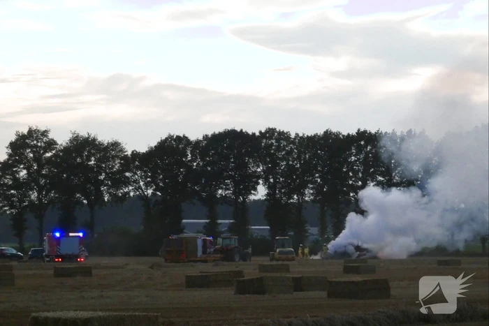 Verreiker verwoest door brand