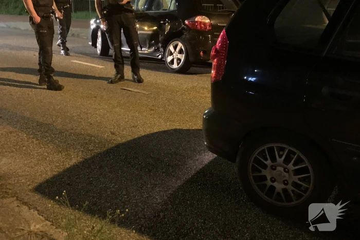 Twee voertuigen botsen met elkaar
