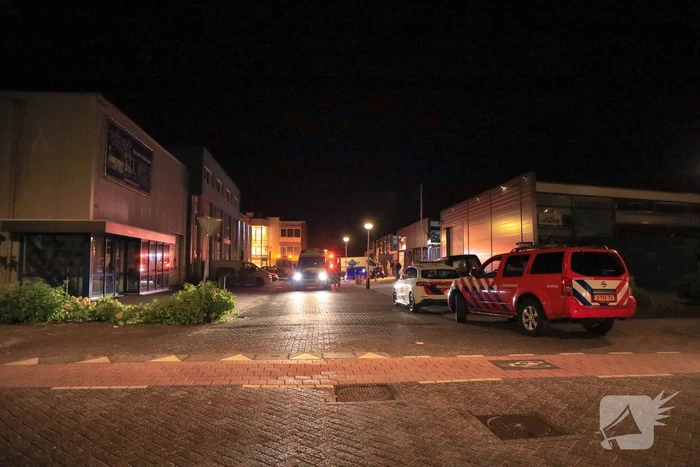 Persoon zwaargewond door incident in garage