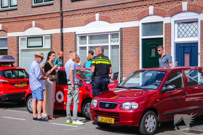 Botsing tussen personenauto's en wielrenner