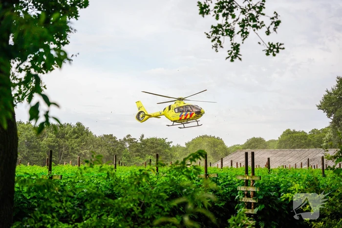 Traumahelikopter landt voor ongeval met fietser