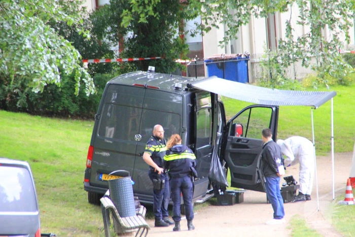 Overleden persoon aangetroffen in park