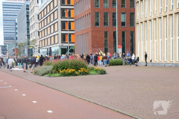 Demonstratie bij kantoor Facebook voor het vrije woord