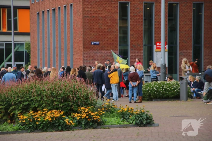 Demonstratie bij kantoor Facebook voor het vrije woord