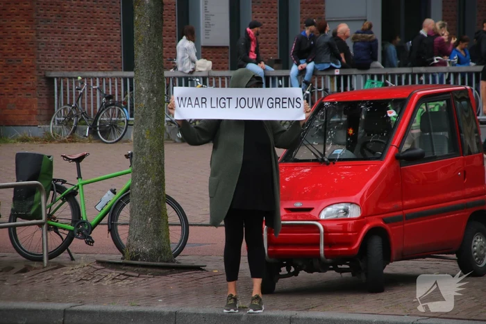 Demonstratie bij kantoor Facebook voor het vrije woord
