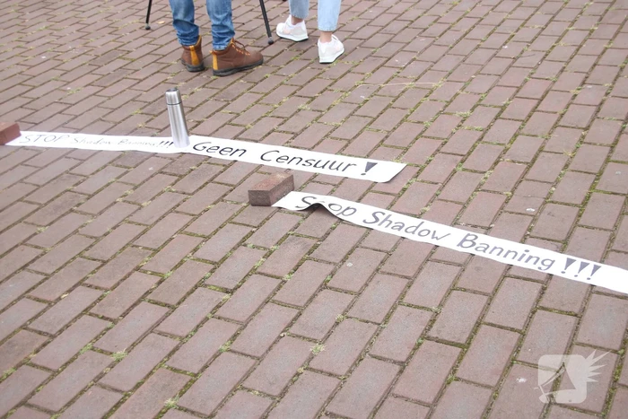 Demonstratie bij kantoor Facebook voor het vrije woord