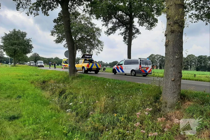 Twee auto's betrokken bij kop-staart botsing
