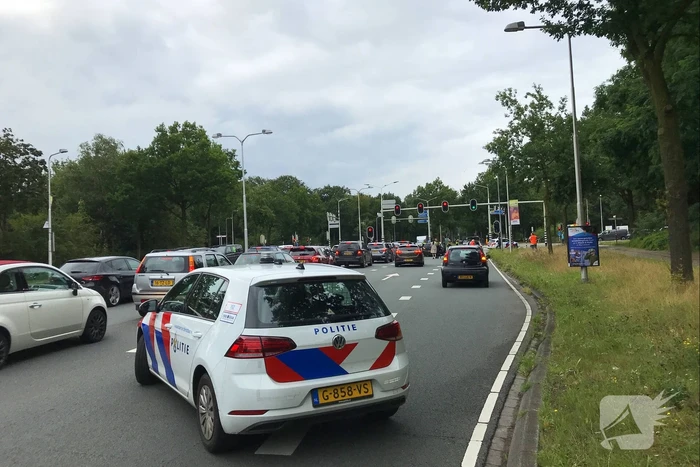 Kop-staart botsing voor stoplicht