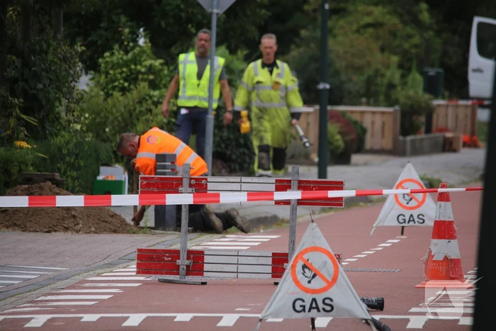 Gasleiding geraakt bij plaatsen ondergrondse glasbak