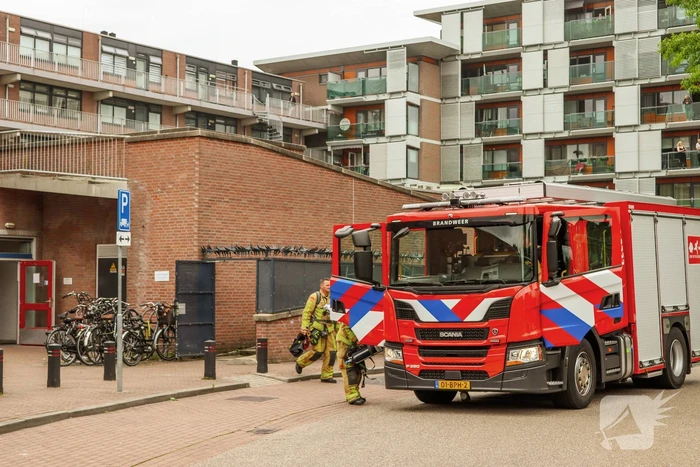 Drooggekookt pannetje op het vuur zet huis vol rook