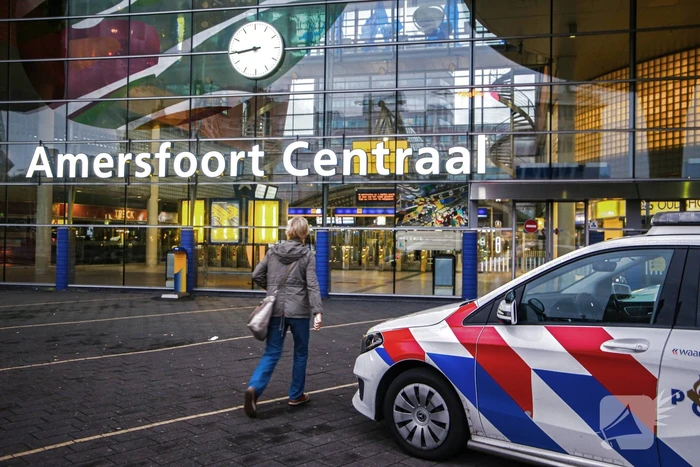 Treinverkeer plat na dreiging met explosief op NS-station
