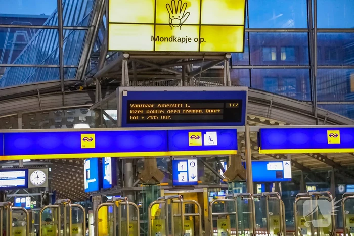 Treinverkeer plat na dreiging met explosief op NS-station