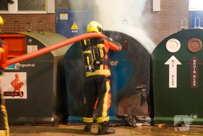 Papiercontainer in brand