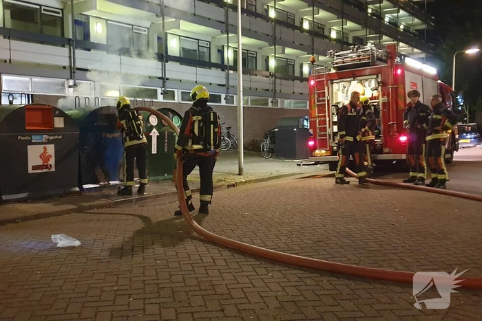 Papiercontainer in brand