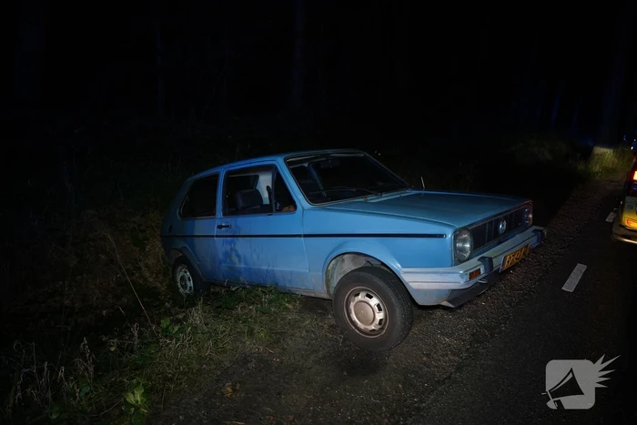 Dronken bestuurder raakt van de weg