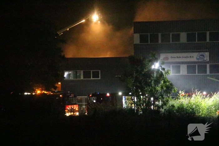 Grote brand in bedrijfspand