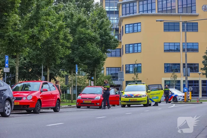 Schade bij botsing tussen personenauto's