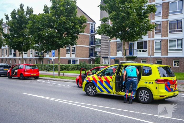 Schade bij botsing tussen personenauto's