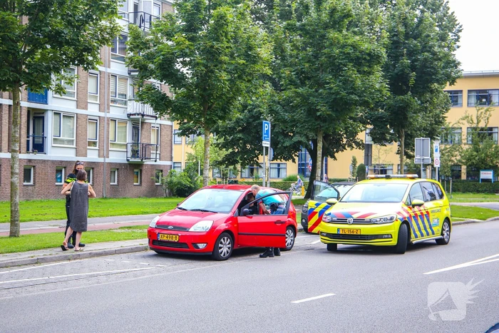 Schade bij botsing tussen personenauto's